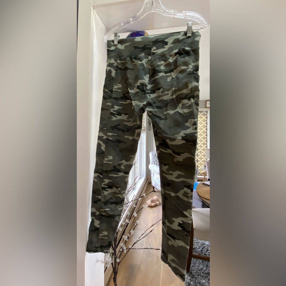 Lou & Grey medium leggings